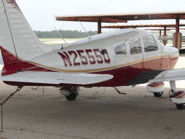 Piper Cherokee (N2555Q)