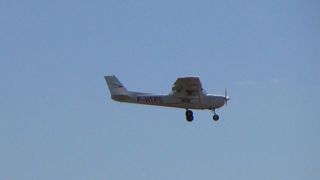 Cessna Commuter (F-HTFS)