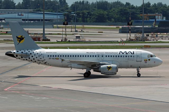 Airbus A319 (XY-ALN)