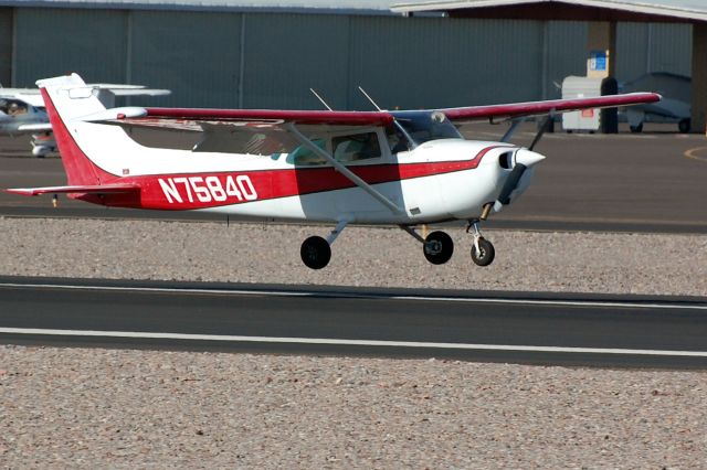 Cessna Skyhawk (N75840)