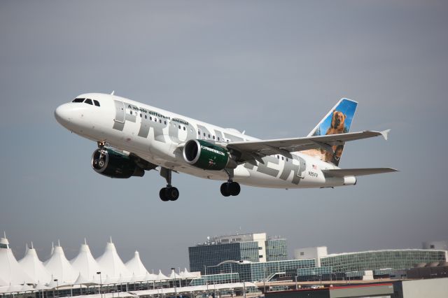 Airbus A319 (N951FR) - Departing 17R