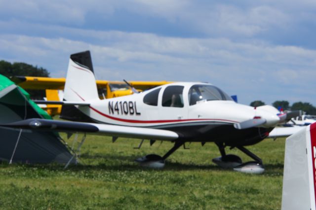 Beechcraft Super King Air 300 (N410BL)