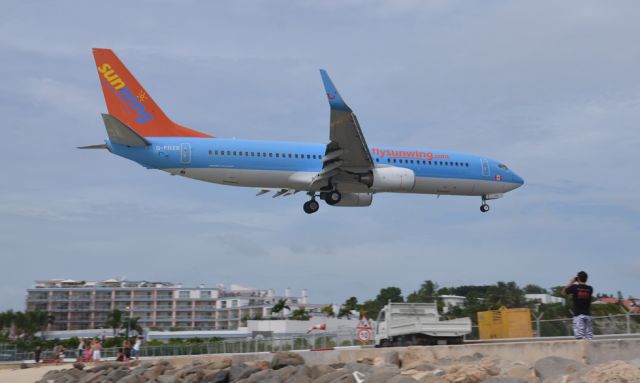 G-FDZB — - New player for 2011-2012 in SXM from YUL or YYZ...nice!