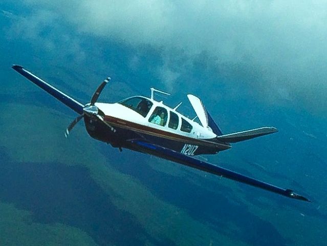 Beechcraft 35 Bonanza (N2UZ)