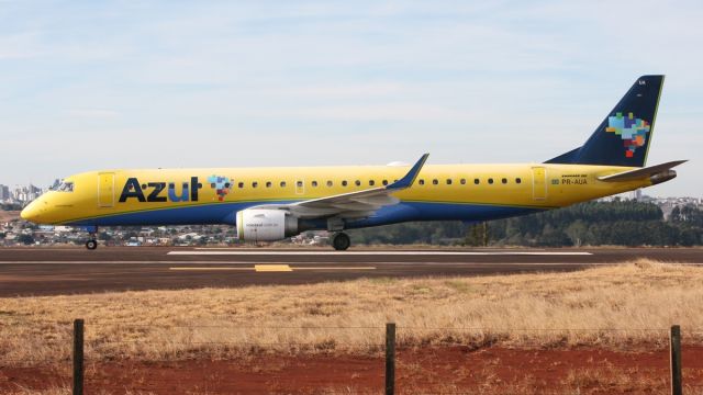 Embraer ERJ-190 (PR-AUA)