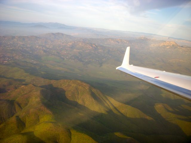 Embraer Phenom 300 (N305FL)