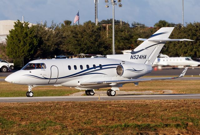 Hawker 800 (N524HA)