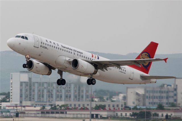 Airbus A320 (B-22316)