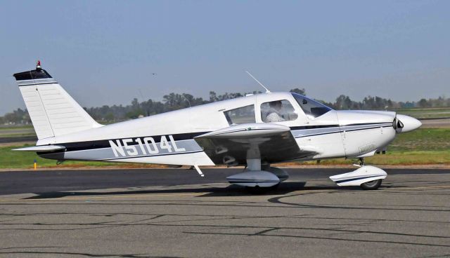 Piper Cherokee Arrow (N5104L)