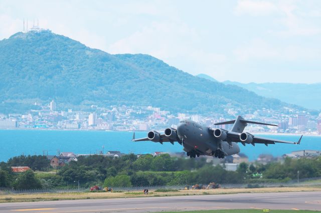 Boeing Globemaster III (17-7703) - 2.AUG.2017 hakodateairport hokkaido japan(RJCH)br /canadianairforce CC-177GlobemasterⅢ　（17703）