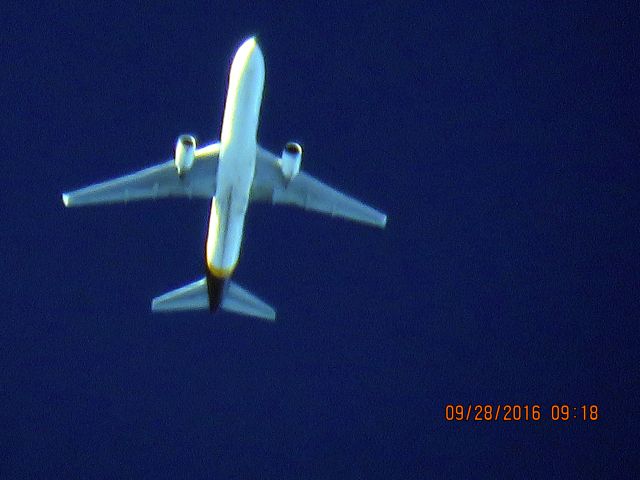 BOEING 767-300 (N344UP)