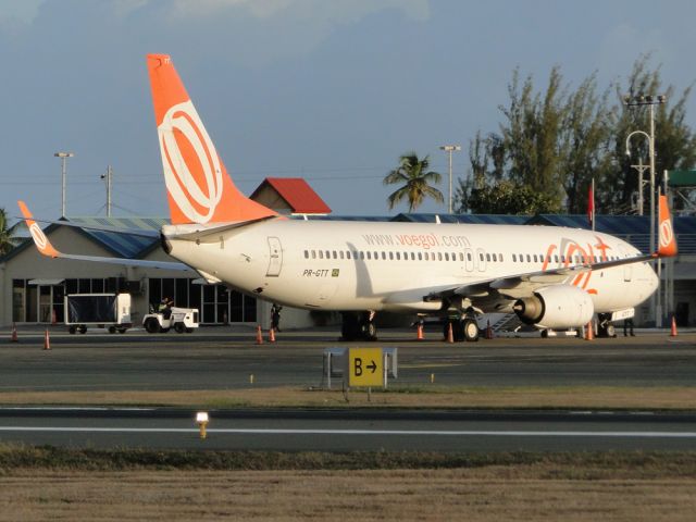 Boeing 737-800 (PR-GTT)