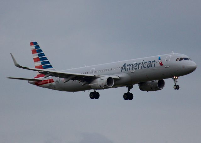 Airbus A321 (N151AN) - At DFW. 2015 Airbus A321-231