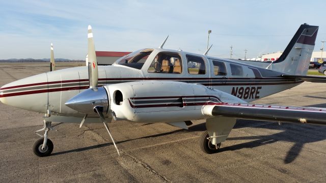 Beechcraft Baron (58) (N98RE)