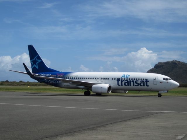 Boeing 737-800 (C-GTQJ)