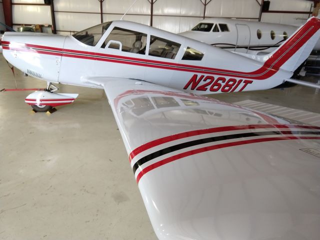 Piper Cherokee (N2681T)