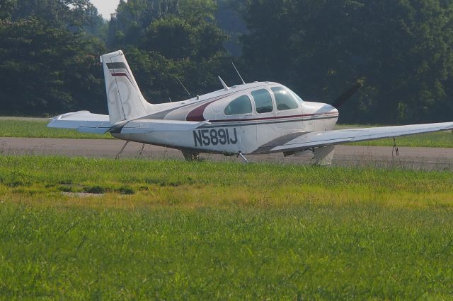 Beechcraft Bonanza (33) (N5891J)