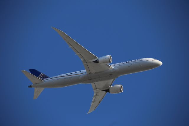 Boeing 787-9 Dreamliner (N17963)