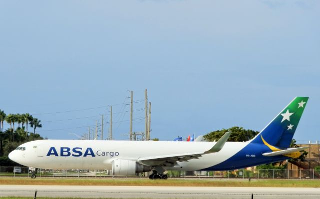 BOEING 767-300 (PR-ABB)