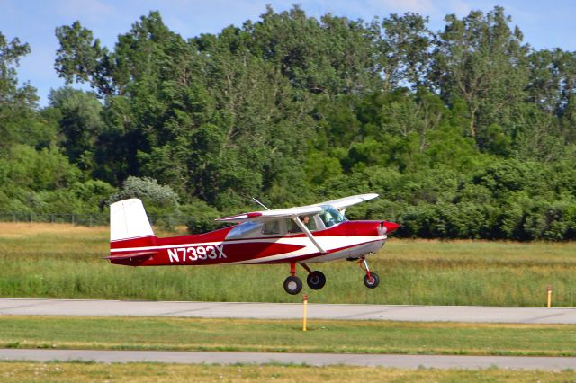 Cessna Commuter (N7393X) - Cessna 150B N7393X in Ann Arbor