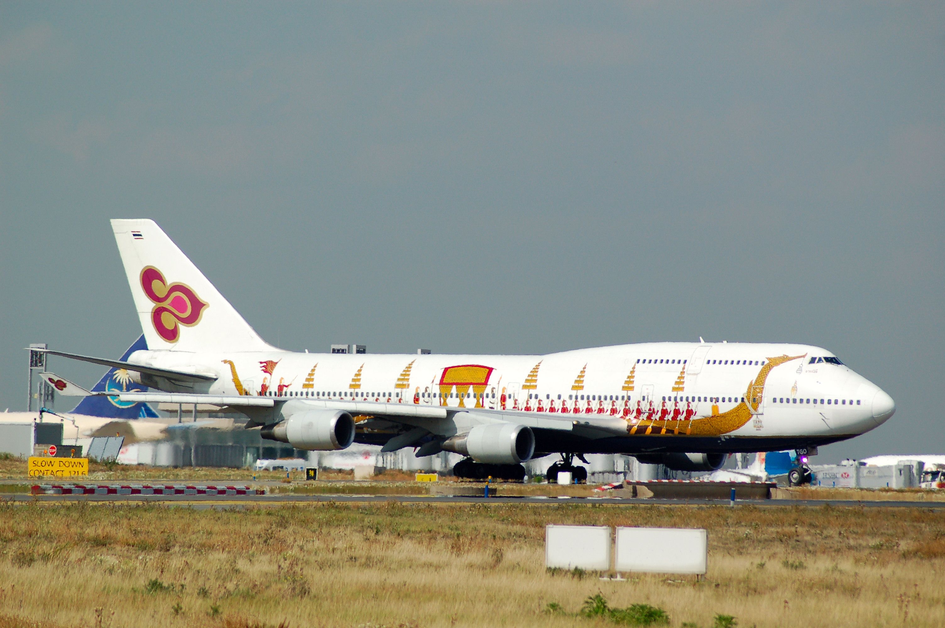 Boeing 747-400 —