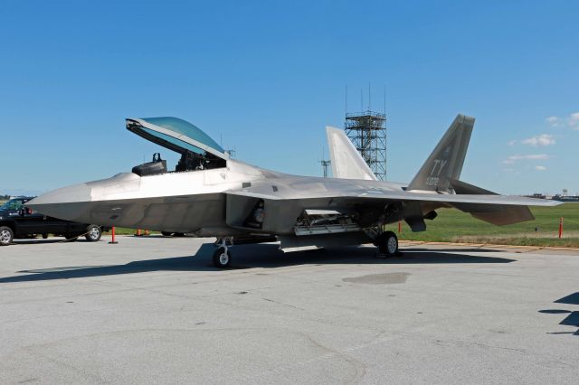 Lockheed F-22 Raptor (04-4072) - A USAF Lockheed Martin F-22A Raptor, 04-4072, cn 645-4072, from the USAF Air Combat Command (ACC) Demo Team from Joint Base Langley-Eustis (JBLE), VA- at the Atlantic Aviation ramp at KCLE on 3 Sept 2016.