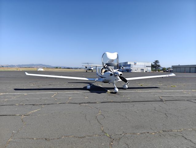 Diamond Star (N346DS)