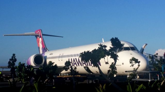 Boeing 717-200 (N481HA)