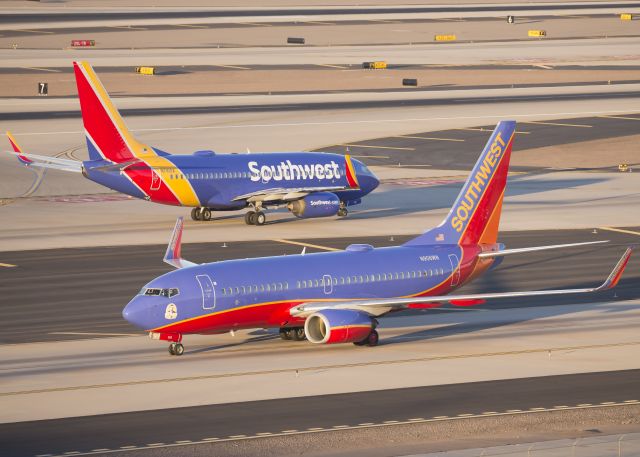 Boeing 737-700 (N906WN)