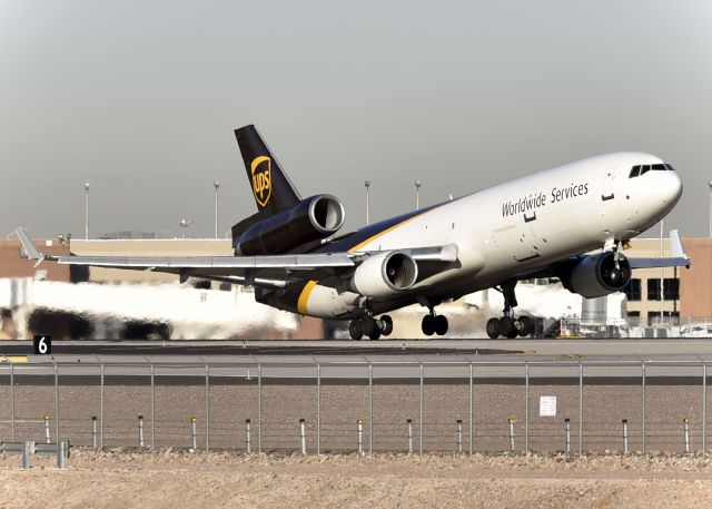 Boeing MD-11 (N254UP)