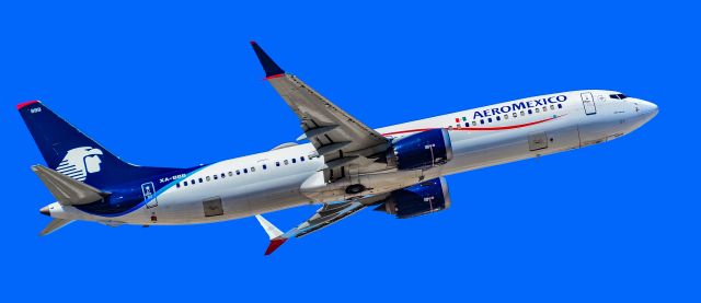 Boeing 737 MAX 9 (XA-BBB) - XA-BBB Aeromexico Boeing 737 MAX 9 s/n 43714 - Harry Reid International Airport KLASbr /Photo: TDelCorobr /September 14, 2024