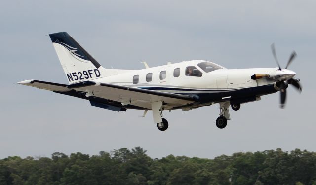 Socata TBM-850 (N529FD) - A Socata TBM 850 departing Pryor Field Regional Airport, Decatur, AL, via Runway 18 - May 27, 2017.