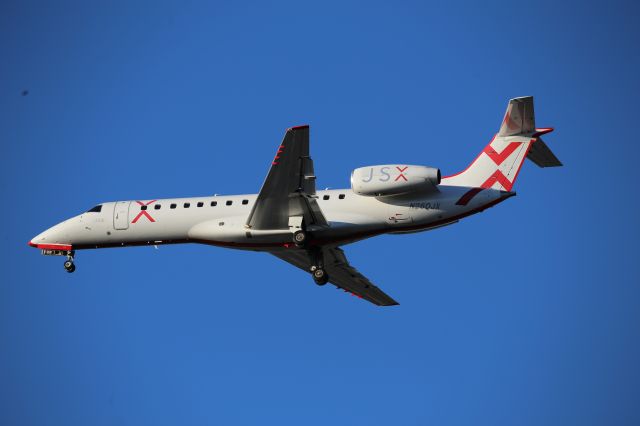 Embraer ERJ-135 (N260JX)