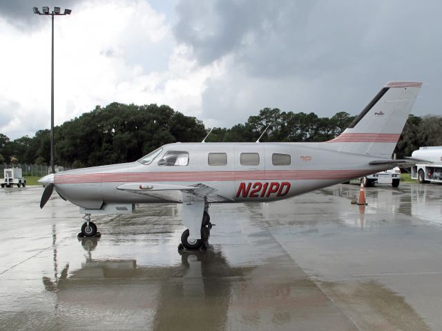 Piper Malibu Mirage (N21PD)