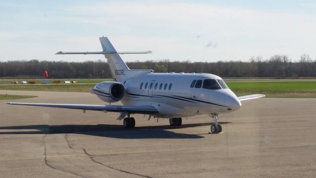 Hawker 1000 (N333RL)