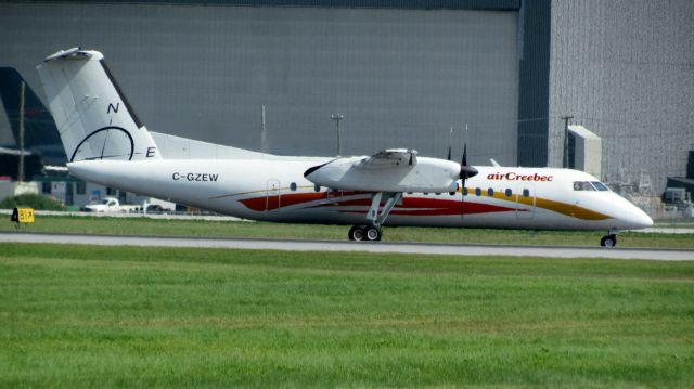 de Havilland Dash 8-300 (C-GZEW)