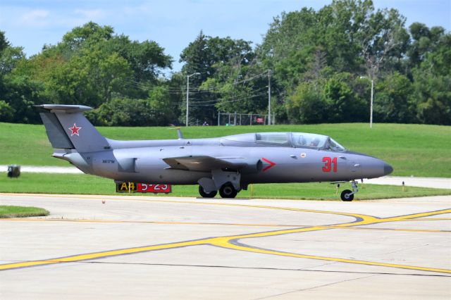 Aero L-29 Delfin (N6171M) - At the Northern Illinois Airshow, 9-7-2019