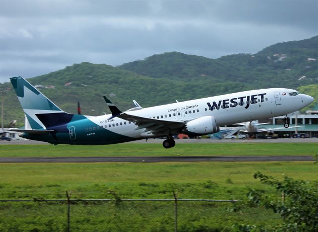 Boeing 737 MAX 8 (C-GZSG)