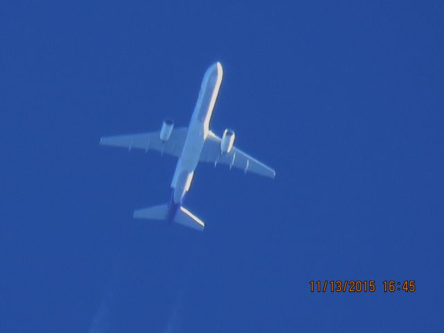 Boeing 757-200 (N966FD)