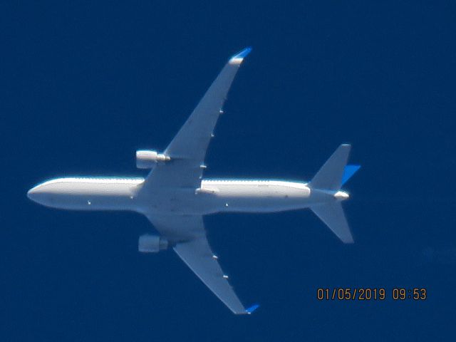 BOEING 767-300 (N646US)