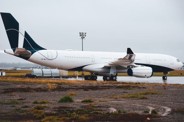 Airbus A330-200 (P4-MLO) - Year: 2002br /Make: Airbusbr /Model: A330-243 (VIP)br /Opby: Comlux Aruba