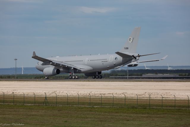 Airbus A330-200 (T058)
