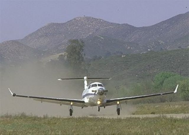 Pilatus PC-12 (N642CT)