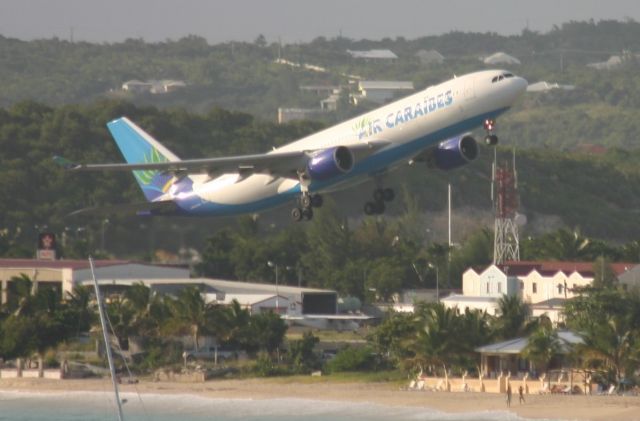 Airbus A330-200 (F-OFDF)