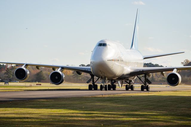 Boeing 747-400 (N747GF) - The GE Propulsion Test Platform arrives at NASA Langley