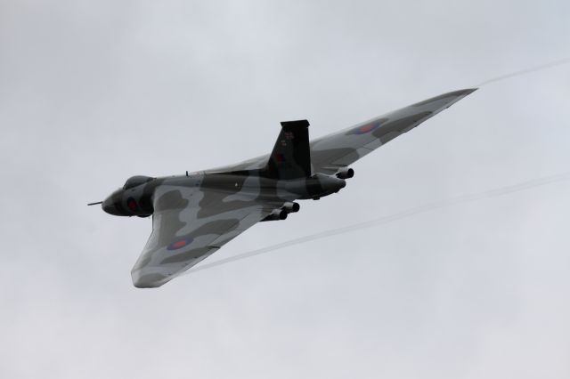 G-VLCN — - Avro Vulcan B2