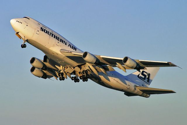 — — - A Southern Air Cargo Boeing 747 on take off @ LAX.