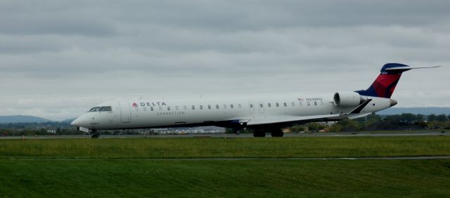 Canadair Regional Jet CRJ-900 (N298PQ) - Shortly after touching down is this 2013 Delta Airlines Connection Mitisubishi Canadair Regional Jet 900LR in the Autumn of 2024.