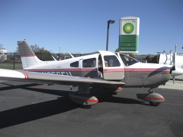 Piper Cherokee (N2565U) - Refueling in Napa, CA  (KAPC)