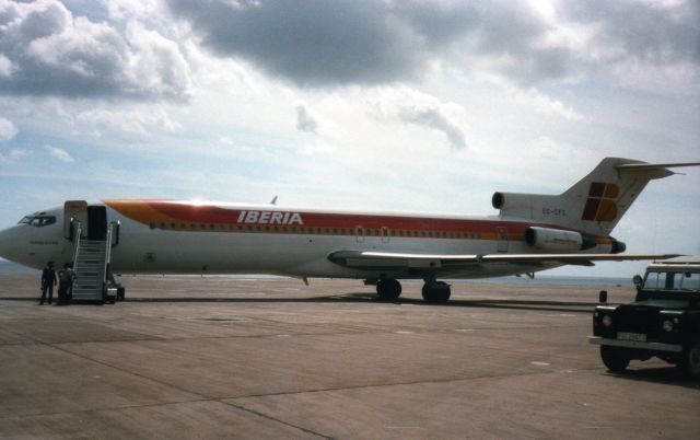 Boeing 727-100 (EC-CFC) - 727-256